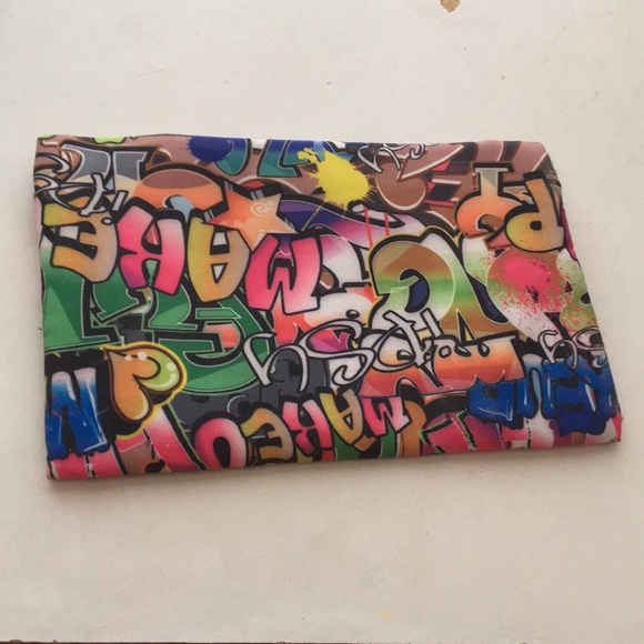 Ipsy bag - Picture 2 of 2